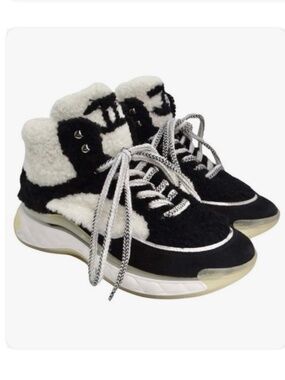 CHANEL Shearling Suede Black White Trainers High Top Sneakers Boots Size 40 NEW